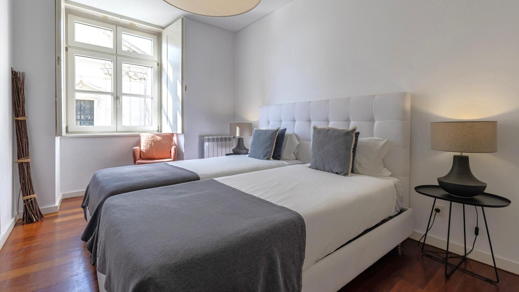 LovelyStay - Chiado 3Bedroom Wonder Lissabon Buitenkant foto