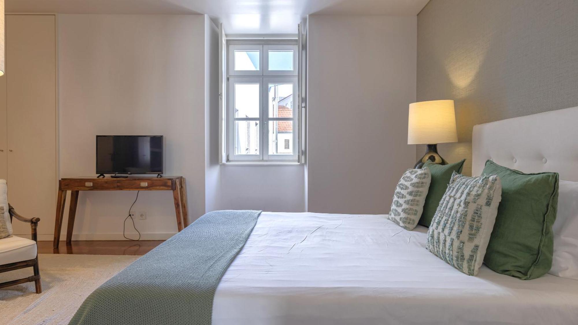 LovelyStay - Chiado 3Bedroom Wonder Lissabon Buitenkant foto