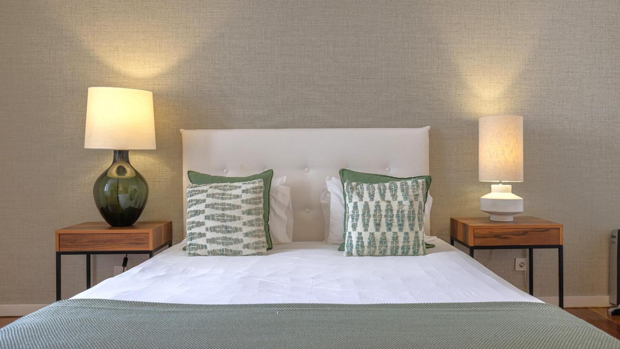 LovelyStay - Chiado 3Bedroom Wonder Lissabon Buitenkant foto