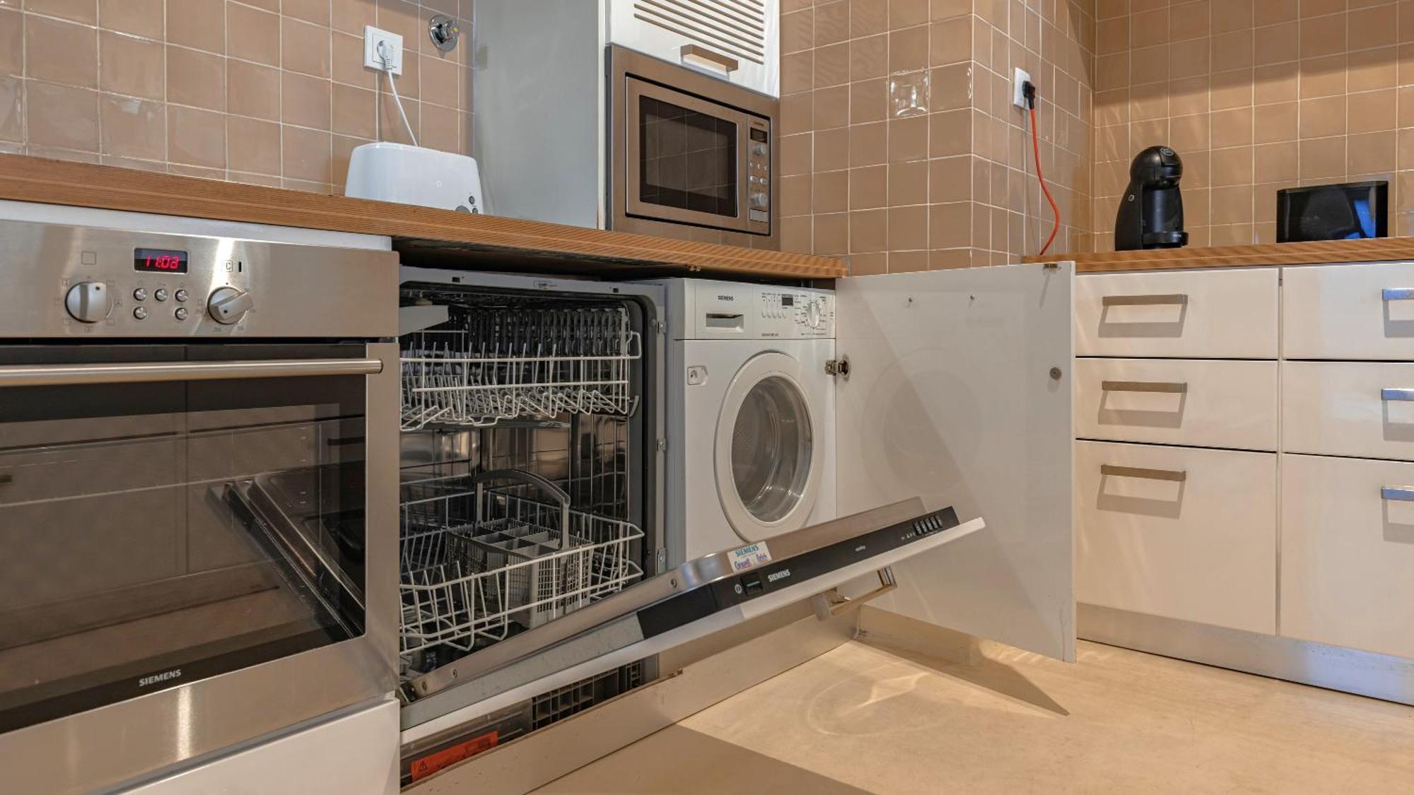 LovelyStay - Chiado 3Bedroom Wonder Lissabon Buitenkant foto