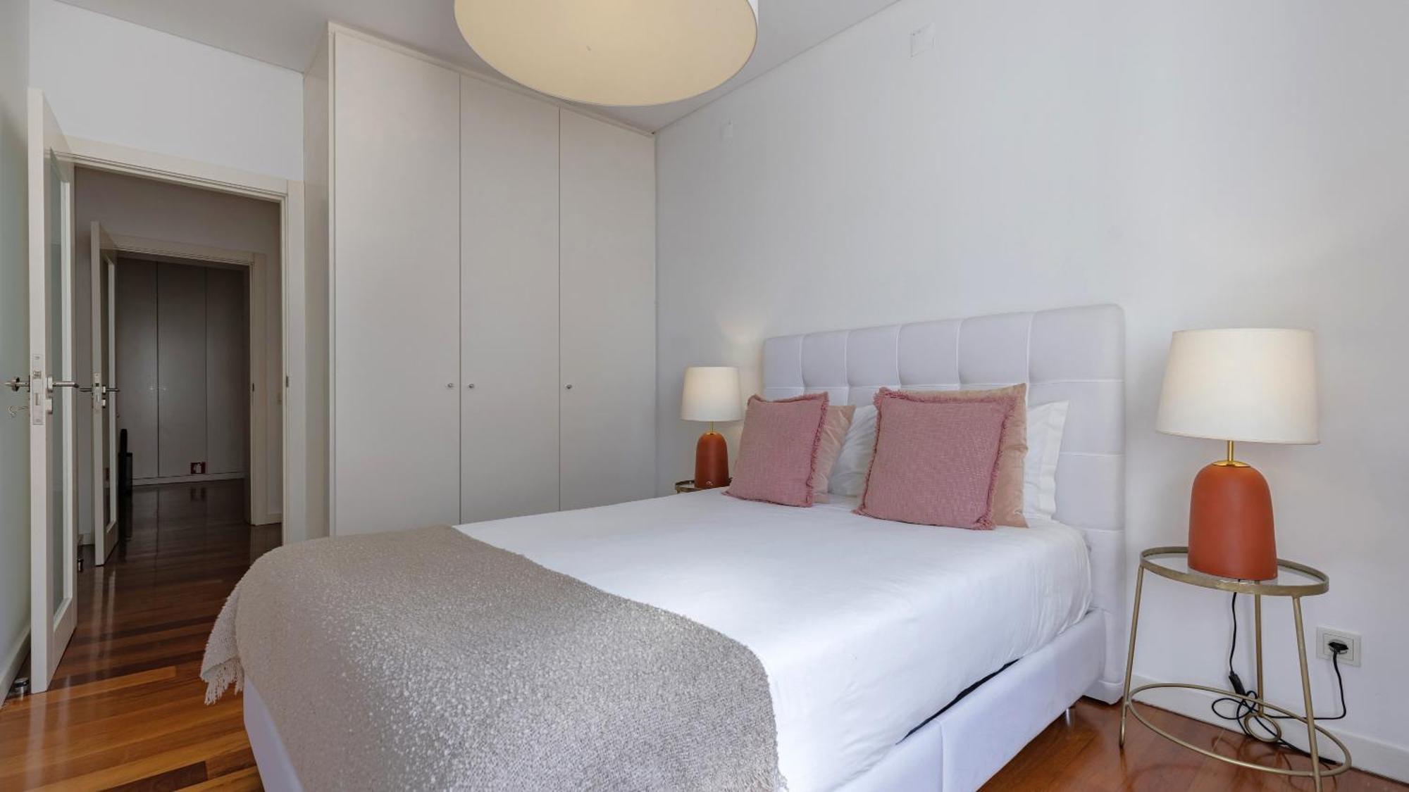LovelyStay - Chiado 3Bedroom Wonder Lissabon Buitenkant foto