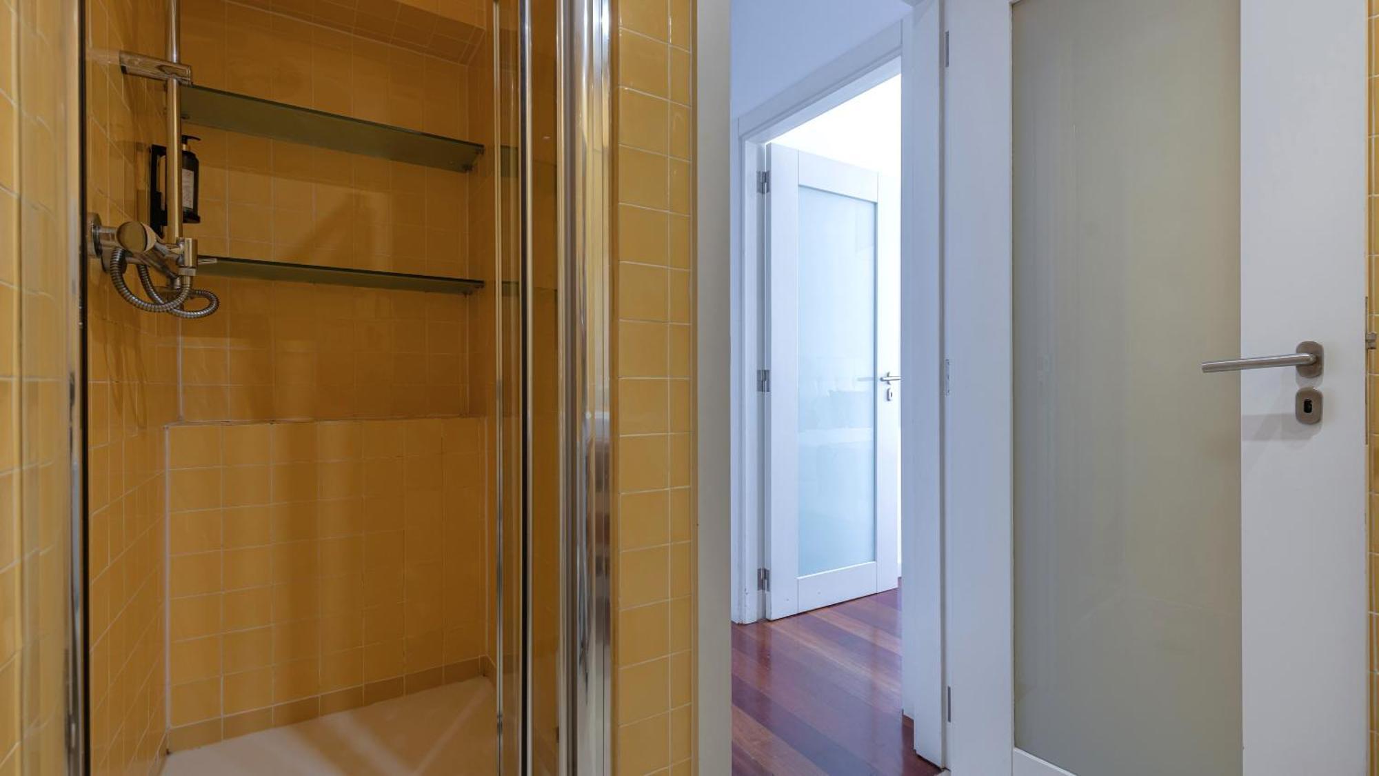 LovelyStay - Chiado 3Bedroom Wonder Lissabon Buitenkant foto