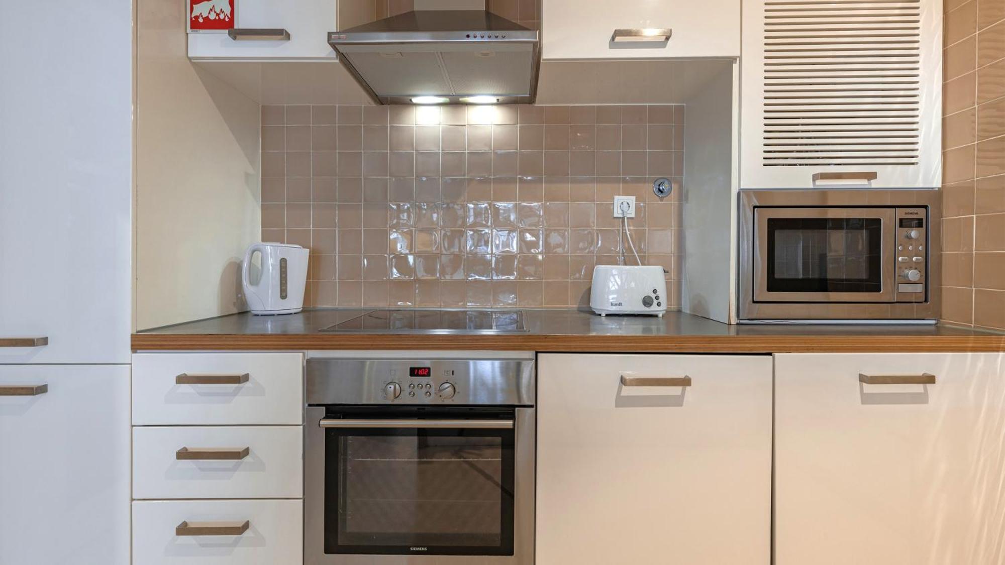 LovelyStay - Chiado 3Bedroom Wonder Lissabon Buitenkant foto