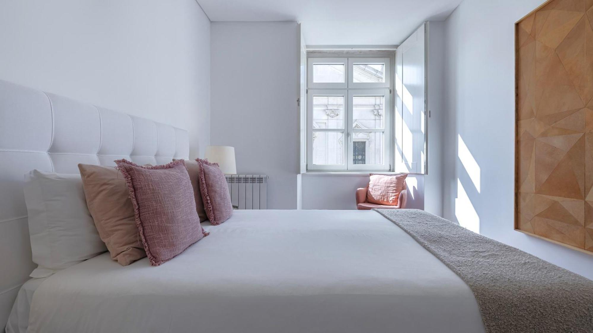 LovelyStay - Chiado 3Bedroom Wonder Lissabon Buitenkant foto